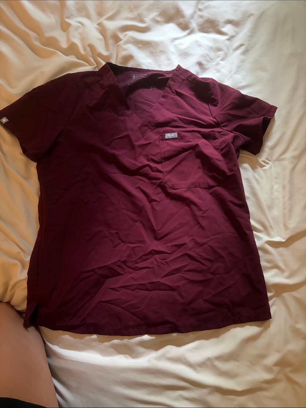 Figs women’s burgundy scrub top